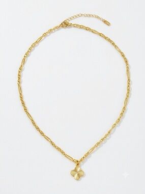 14K Gold Plated Clover Pendant with Textured Chain Necklace